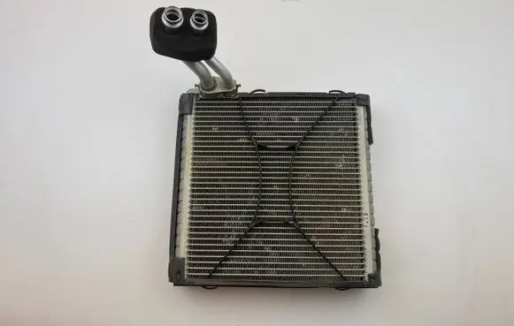 BMW 2 F44 Air conditioning (A/C) radiator (interior) 