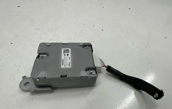 Toyota RAV 4 (XA50) Other control units/modules 8657242040