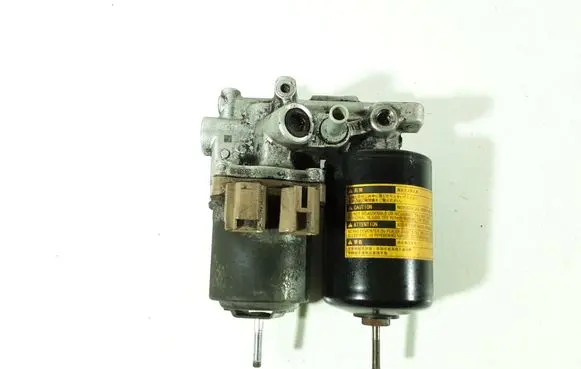 Toyota Prius+ (ZVW40) ABS Pump 4707012010 3C272387 131290197