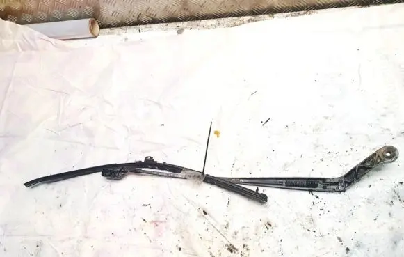 Peugeot Boxer Front wiper blade arm