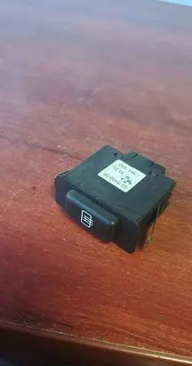 BMW 5 E34 Windscreen/window heater switch 1384480