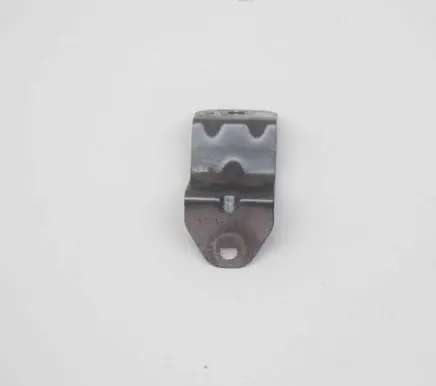 Fender mounting bracket