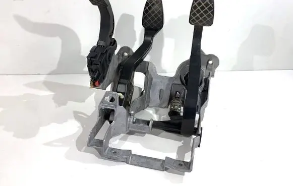 Audi A4 S4 B8 8K Pedal assembly 