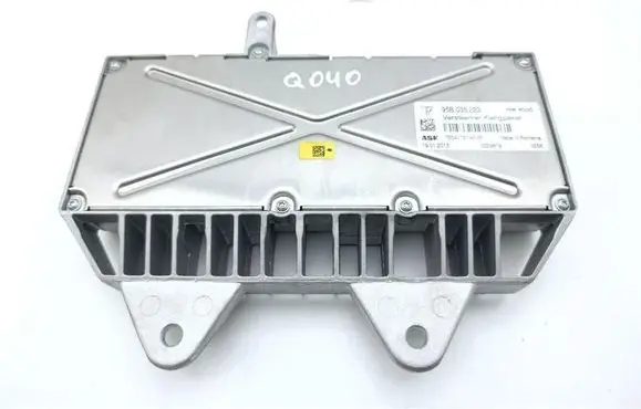 Porsche Macan (95B) Sound amplifier 95B035223