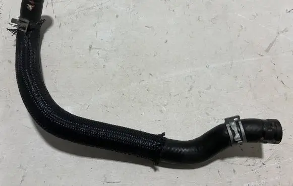 Toyota Auris E180 Engine coolant pipe/hose