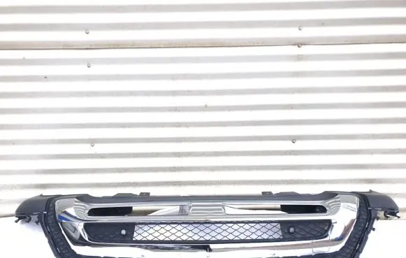 Mercedes-Benz GL X166 Front bumper lower grill