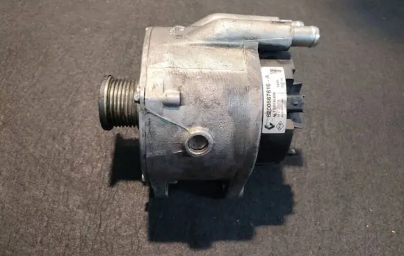 Renault Laguna II Generator/alternator 8200667616 SG15L036