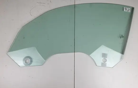 BMW Z4 E89 Front door window/glass (coupe) 43R00082