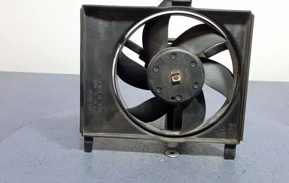 Electric radiator cooling fan