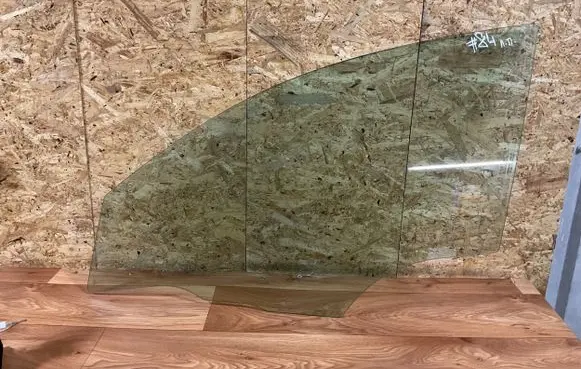 Mazda 3 I Front door window glass four-door 43R008612 T1S1971993 DOT651AS2M2440
