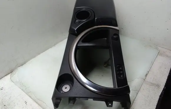 SsangYong Kyron Center console 