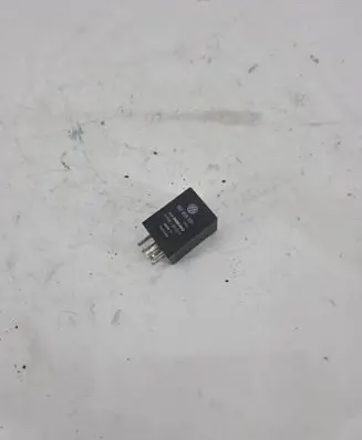 Audi A8 S8 D2 4D Other relay 357955531