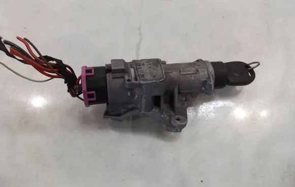 Seat Ibiza III (6L) Ignition lock 4B0905851C