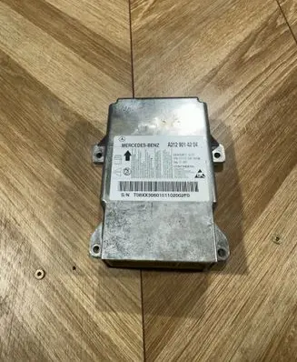 Mercedes-Benz E W212 Airbag control unit/module A2129014204 5WK43871