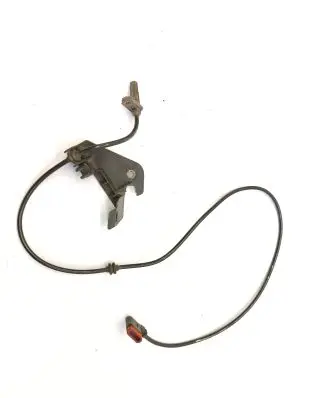 Mercedes-Benz C W204 ABS rear brake sensor A2075400317