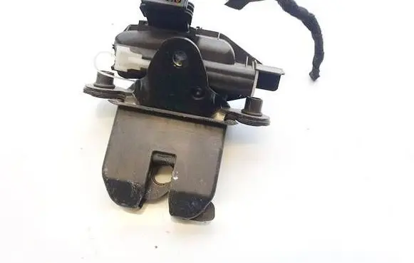 Skoda Fabia Mk2 (5J) Tailgate/trunk/boot lock/catch/latch 5j0827501b