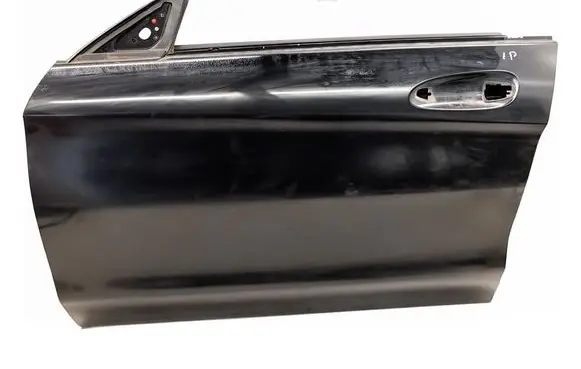 Mercedes-Benz CLA C117 X117 W117 Front door