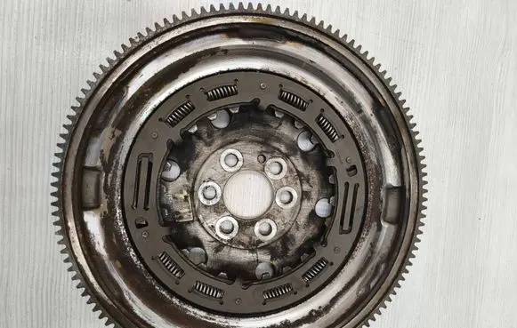 Audi Q2 - Flywheel 04E105266K