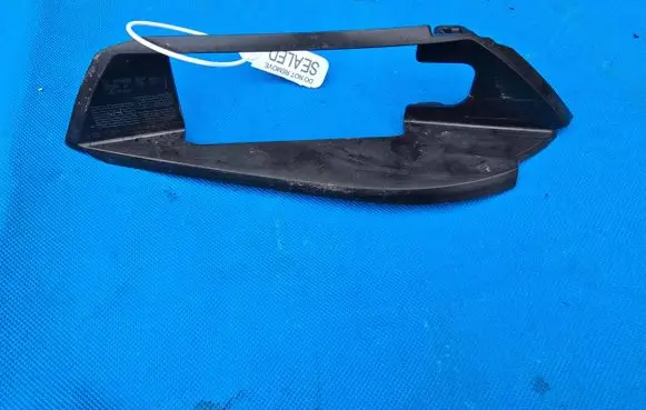 BMW X5 G05 Fog light bracket 8085638
