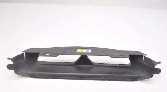 Land Rover Range Rover Velar Intercooler air channel guide J8A2-9H724-AB