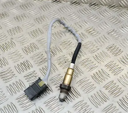BMW 2 F22 F23 Lambda probe sensor 7589122 0258010419