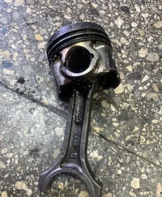Piston