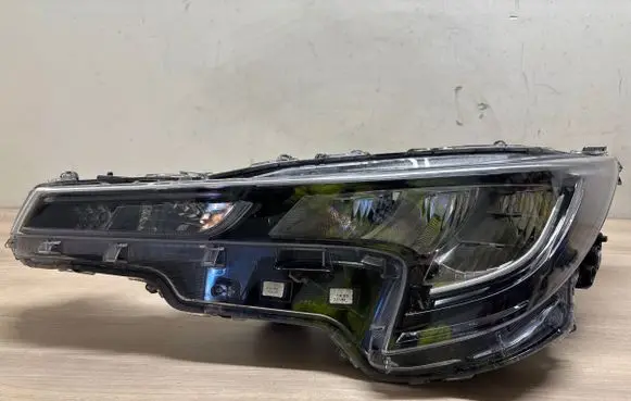 Toyota Corolla E210 E21 Headlight/headlamp 8115002s60