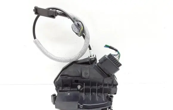 Volvo S60 Front door lock 31301740