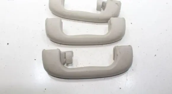 Opel Mokka A set of handles for the ceiling 