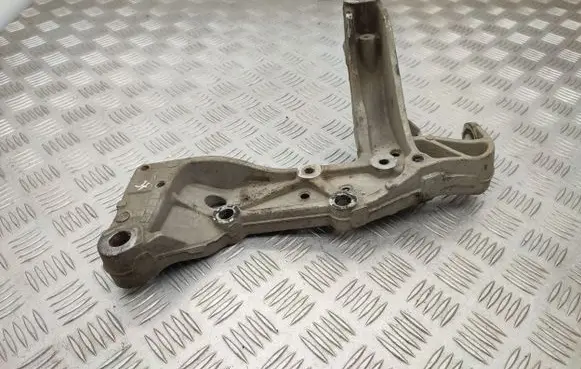 Skoda Superb B6 (3T) Engine mounting bracket 1K0199295F