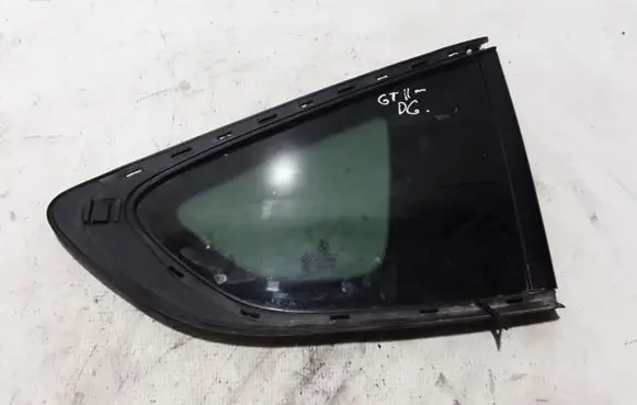 BMW 5 GT F07 Rear side window 7197902