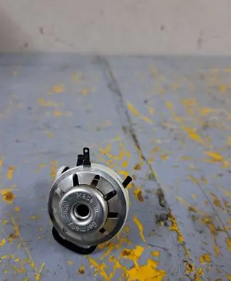 Opel Meriva A Fuel pressure regulator