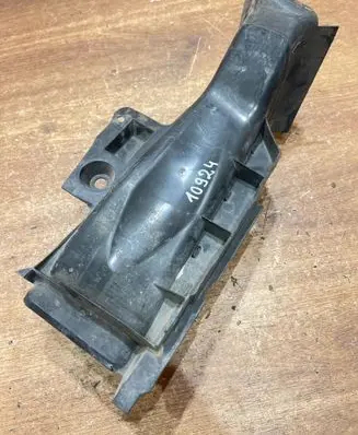 BMW 3 E90 E91 Brake cooling air channel/duct 8197927