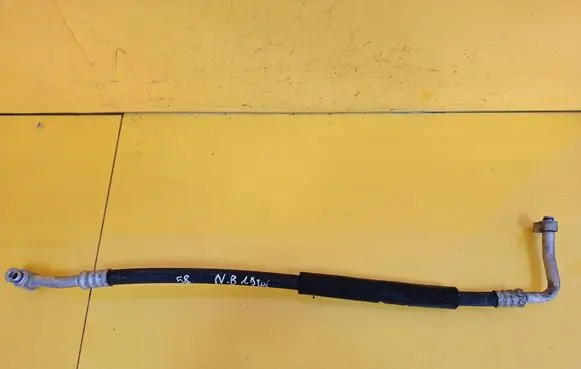Volkswagen New Beetle Air conditioning (A/C) pipe/hose 1C0820721L