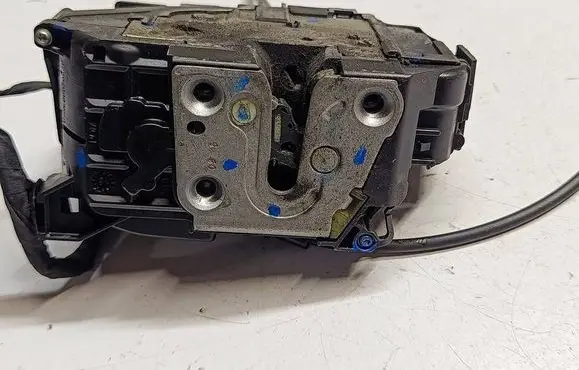 Renault Scenic III - Grand scenic III Rear door lock 825020005R