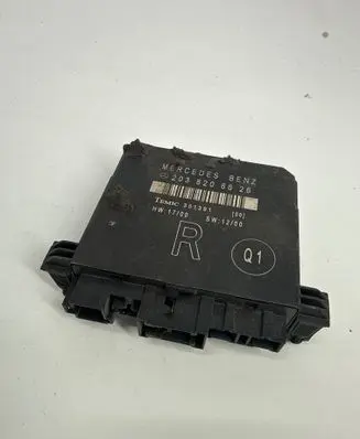 Mercedes-Benz C W203 Door control unit/module 2038206626 351391