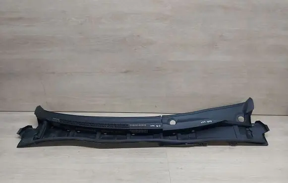 Toyota Corolla E140 E150 Wiper trim 55708-12330