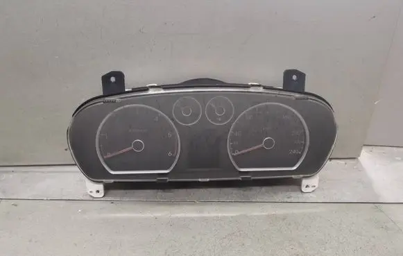 Hyundai i30 Speedometer (instrument cluster) 940032L520