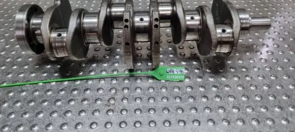 Volkswagen Golf VI Crankshaft S27698596 3C00 FG3