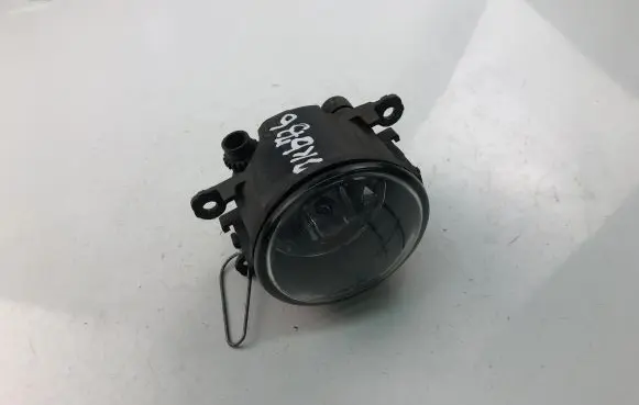 Citroen Xsara Picasso Front fog light 9650001680