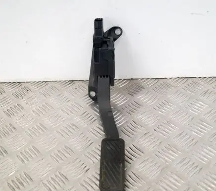 Ford Fiesta Accelerator throttle pedal 8V219F836AB