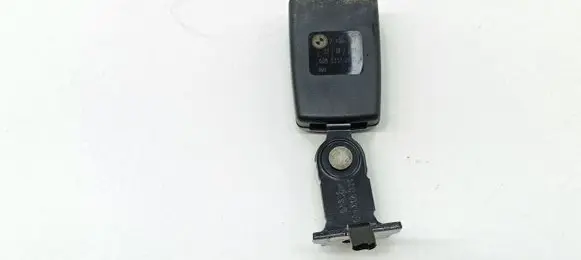 BMW X5 E70 Rear seatbelt buckle 7171197