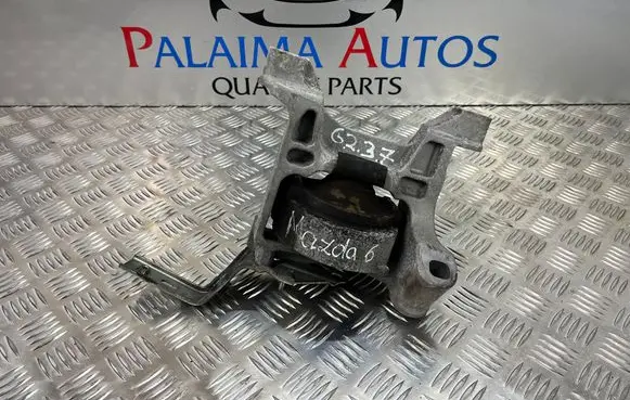 Mazda 6 Engine mount bracket 