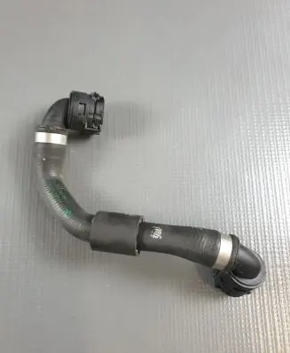 BMW 5 G30 G31 Engine coolant pipe/hose 8602626 17128602626