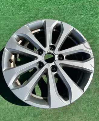 R16 alloy rim