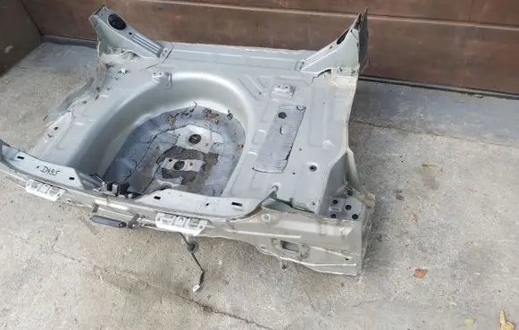 Toyota Prius (NHW20) Rear bodywork PIIPASTYLNY