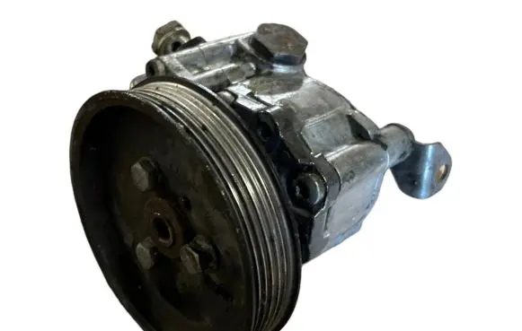 BMW 5 E60 E61 Power steering pump 6780848 7652974 7802622