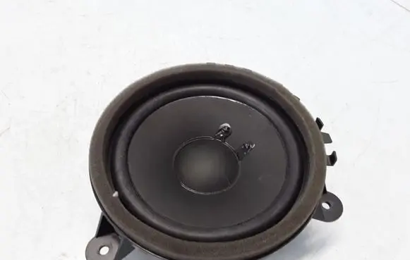Volvo V60 Front door high frequency speaker 30657445