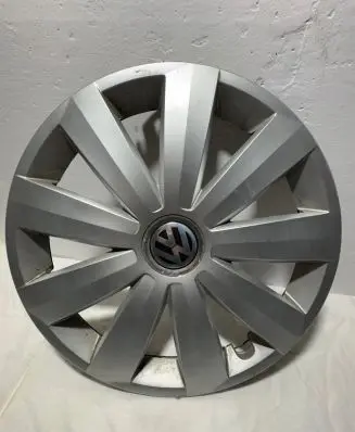 Volkswagen PASSAT B7 R16 wheel hub/cap/trim 3AA601147