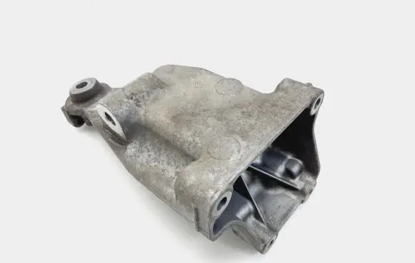 Mercedes-Benz GLK (X204) Engine mounting bracket A6512231404